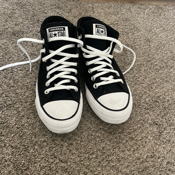 Black women’s converse - Picture 2 of 3